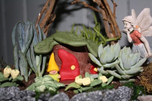 gnome-home-fairy-and-garden